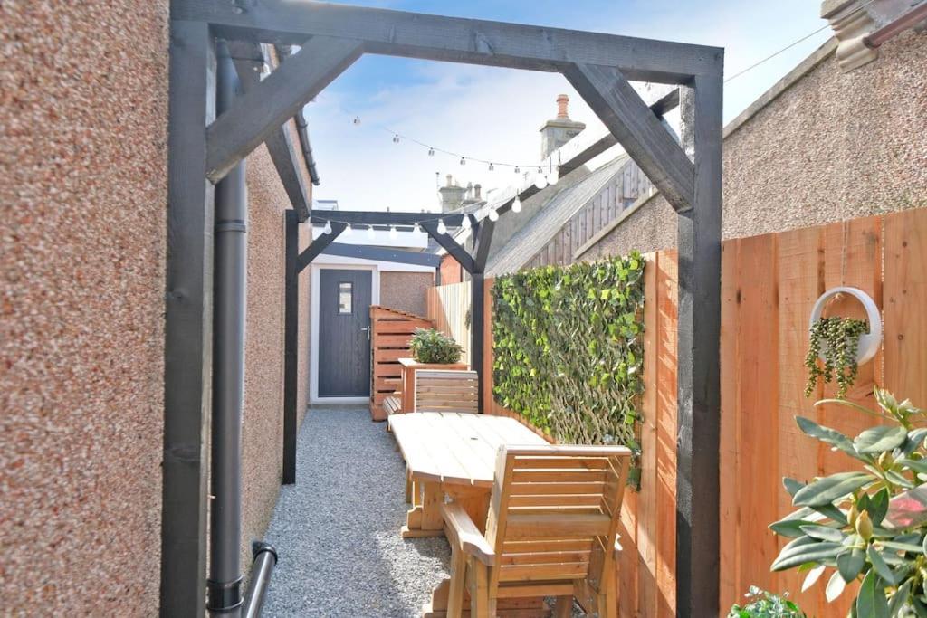 Cliff Top Cottage With Sea Views Portknockie Dış mekan fotoğraf